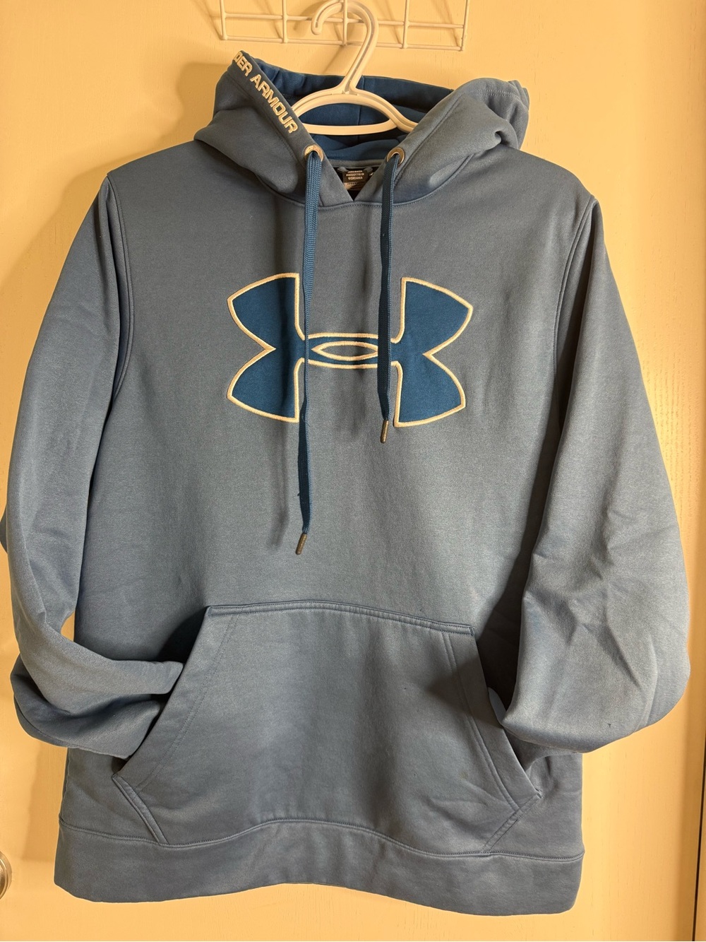 Under Armour Men's Light Blue Pullover Hoodie with Navy Logo Medium